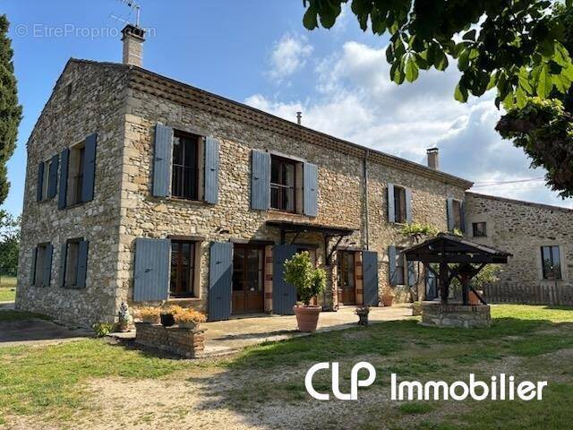 Maison à CHAROLS