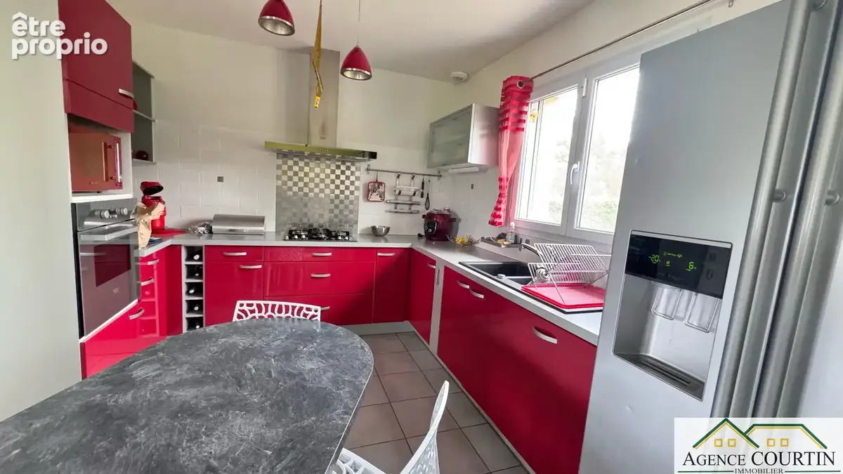 Maison familiale avec grande dépendance à Bersaillin (39)   Idéale pour un artisan ou un projet touristique - photo 5