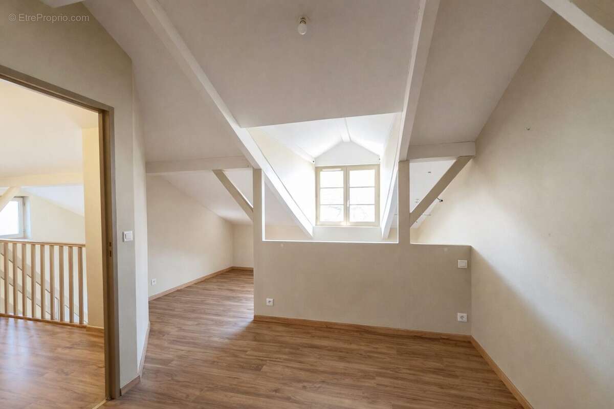 Chambre n°2 - Appartement à TULLE