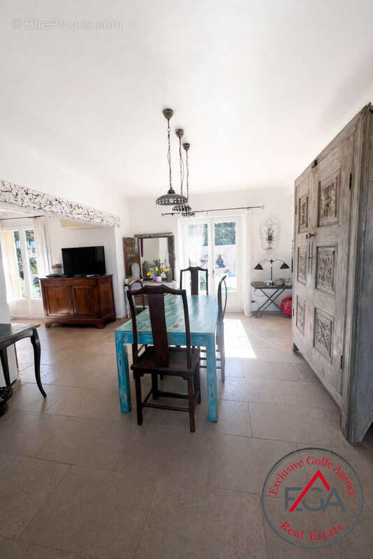Maison à LA CROIX-VALMER