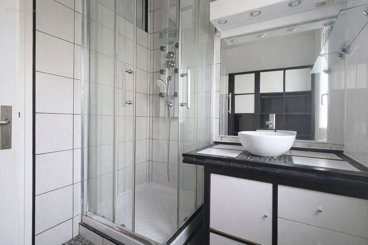 Appartement à NEUILLY-PLAISANCE