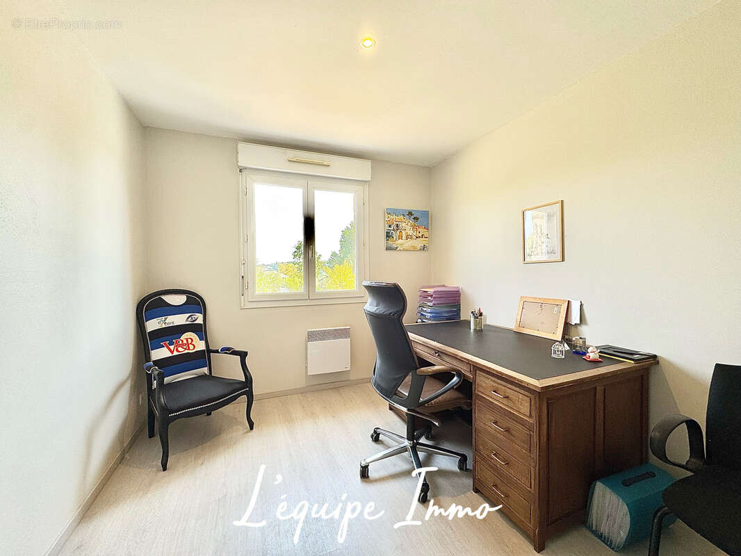 Maison 7 pièces avec grand jardin arboré - photo 10