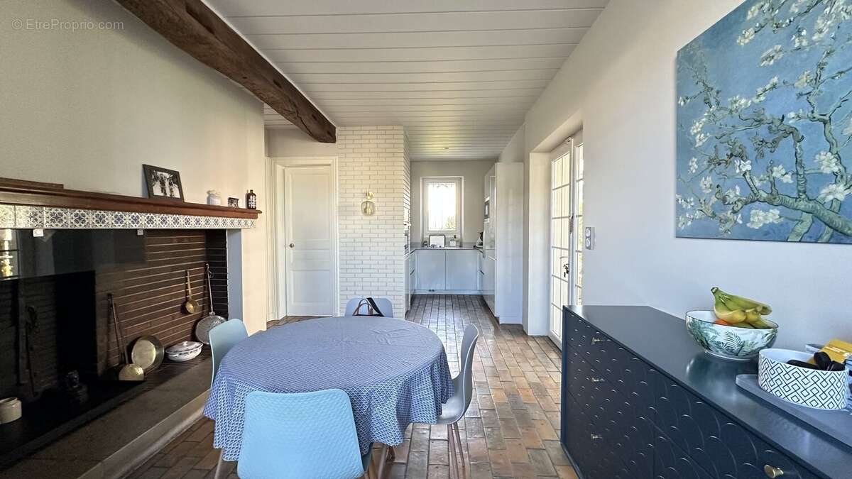 Maison de maitre de type t9 de 203 sur une parcelle de 1527 m2 - photo 29