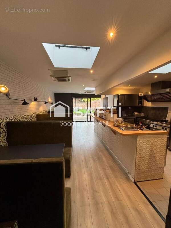 Photo 2 - Commerce à LENS