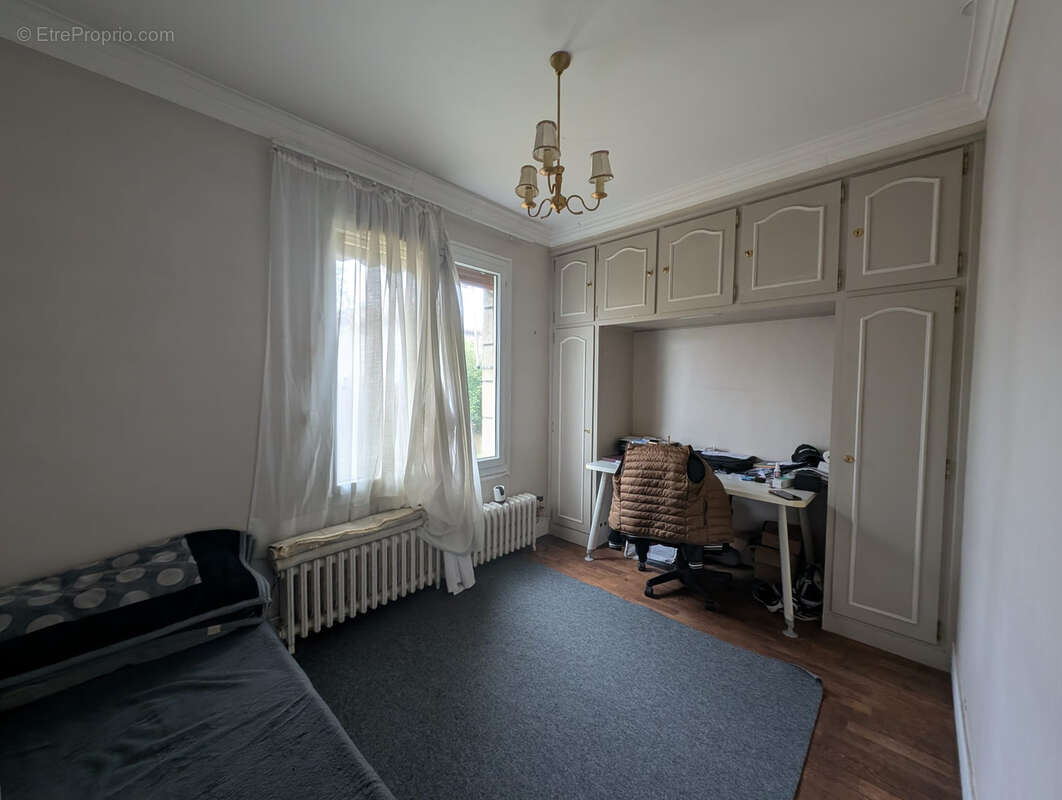 Appartement à CHILLY-MAZARIN