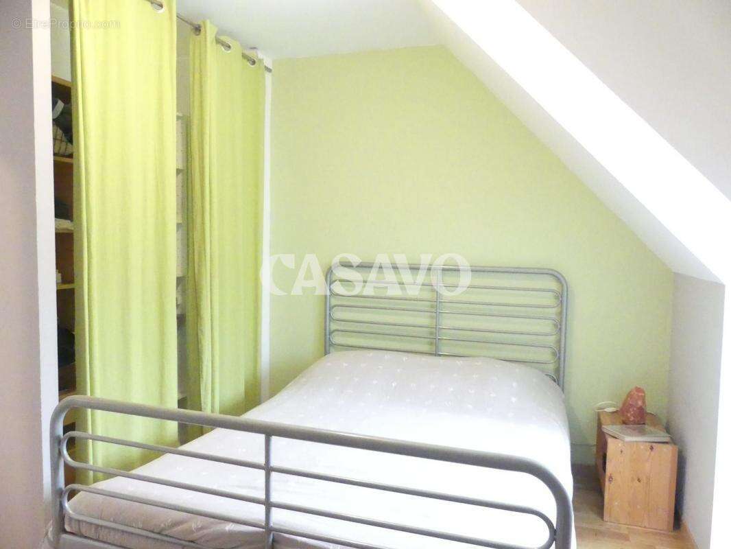 Maison à MOGNEVILLE