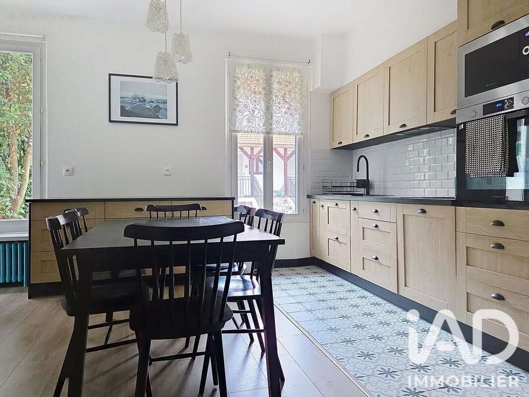 Maison 100 m² à Maisons-Alfort  - photo 4