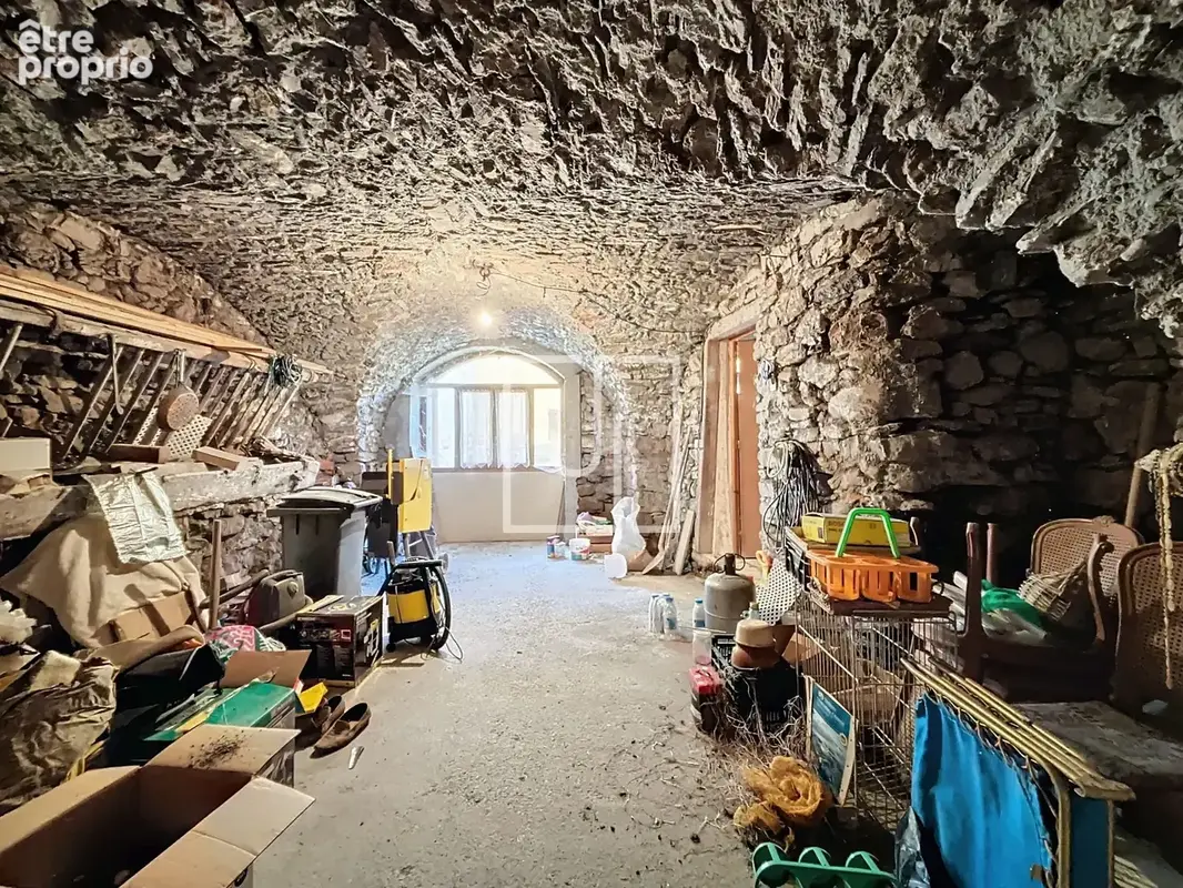 Maison de village avec combles aménageables   Hameau des Sanières à Jausiers - photo 8