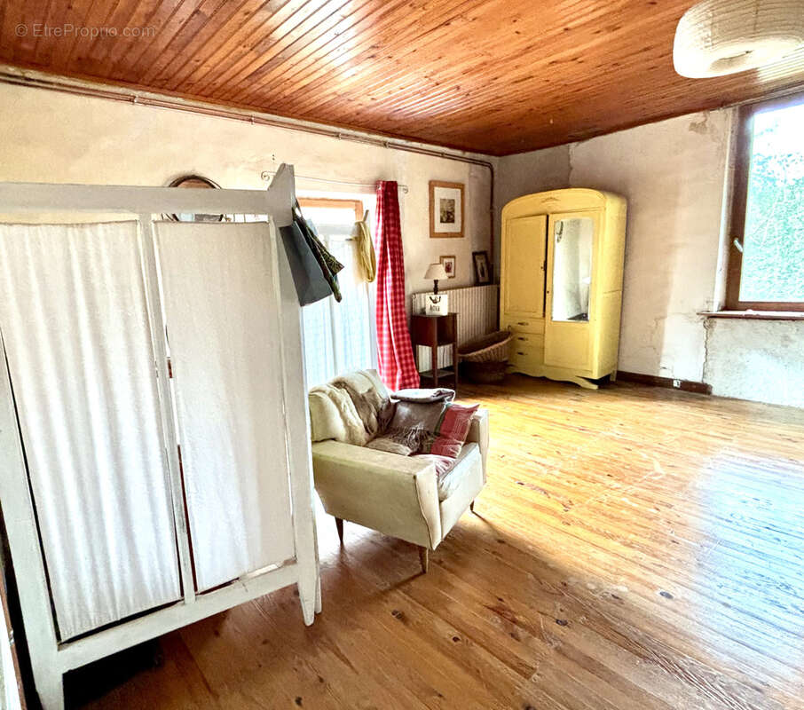 Maison à SAINT-SARDOS