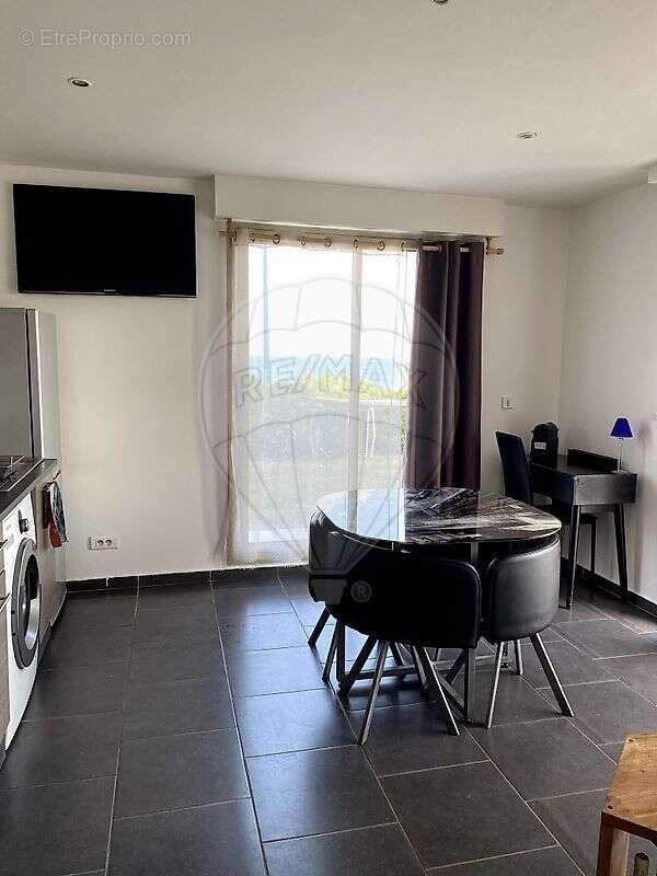 Appartement à VILLENEUVE-LOUBET