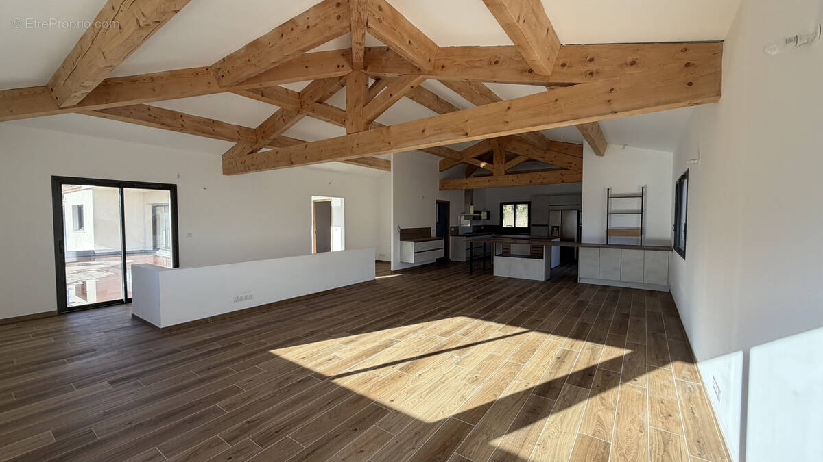 Maison à NANS-LES-PINS