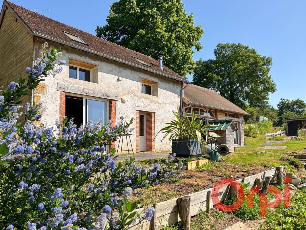Maison à CERILLY