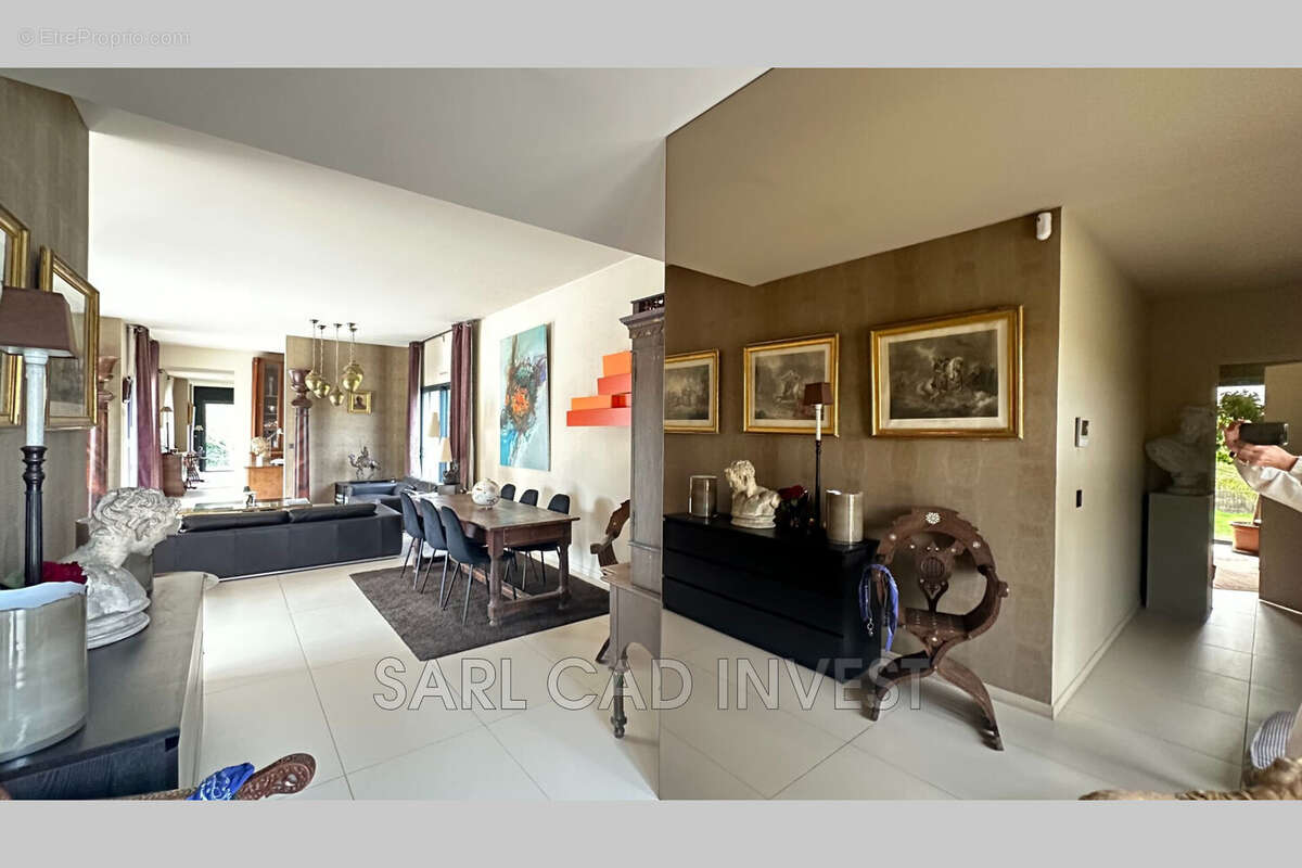 Maison à SAINT-CYR-SUR-LOIRE