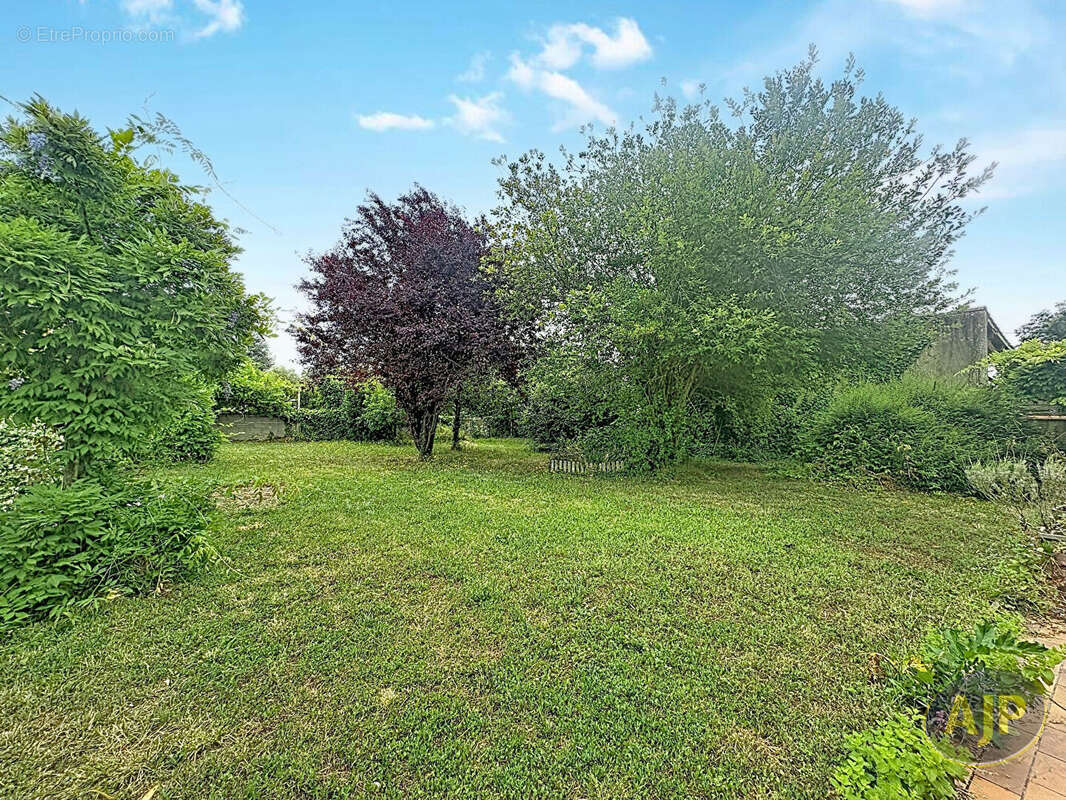 LUCON - Maison familiale - Jardin - photo 11