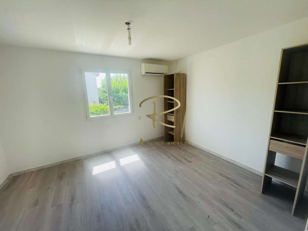 Maison de plain pied centre ville Ruoms - photo 8