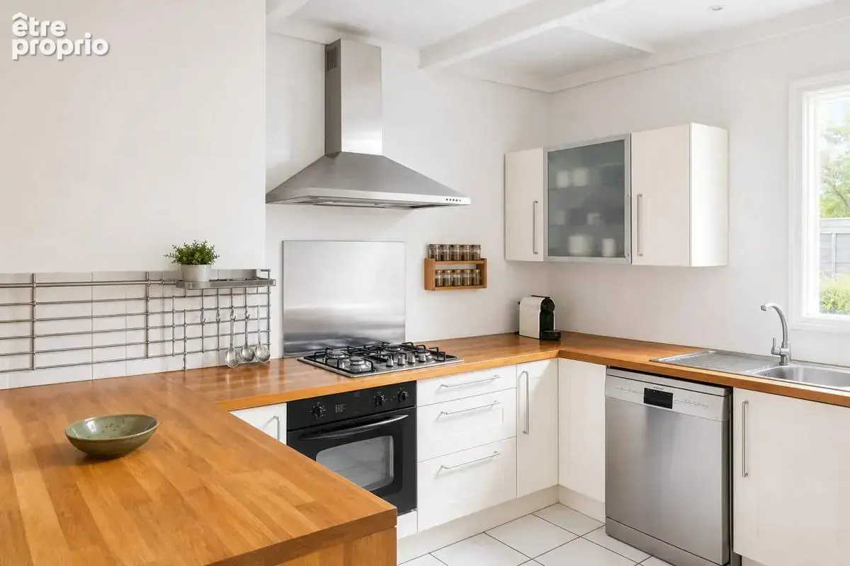 Charmante maison en meulière de 6 pièces avec jardin arboré - photo 1
