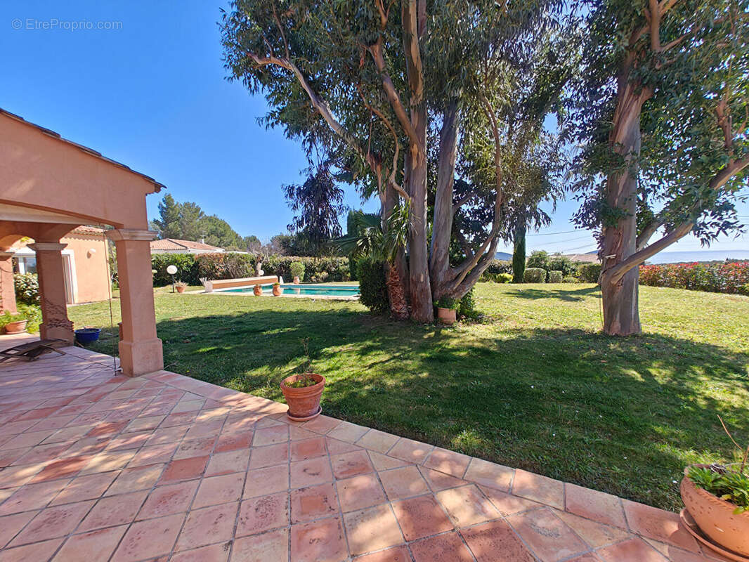 Maison à LA CADIERE-D'AZUR