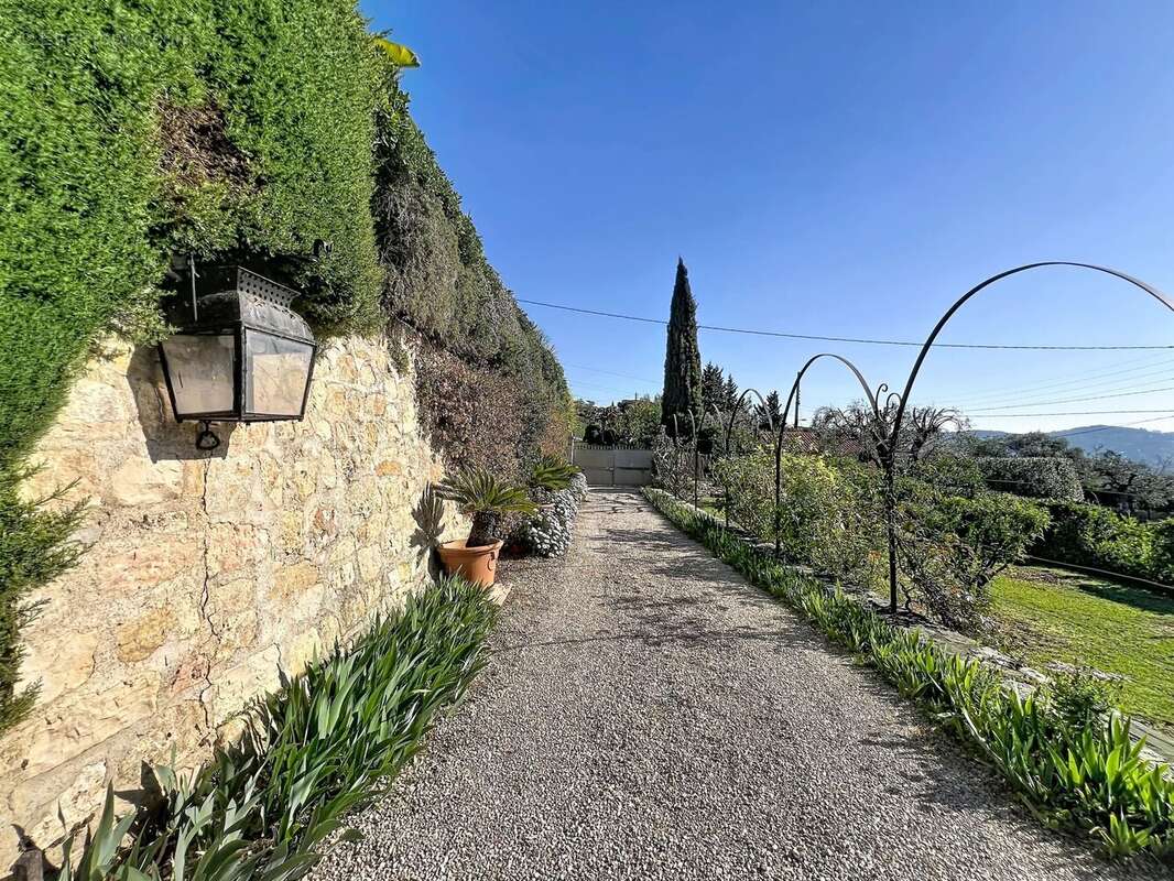 Maison 162 m² à Mougins  - photo 74