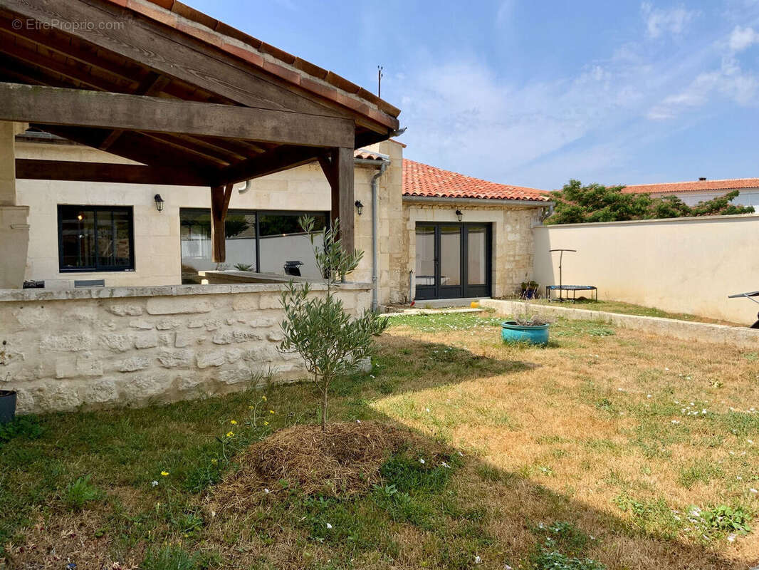 Maison Pons 6 pièce(s) 181 m2 - photo 11