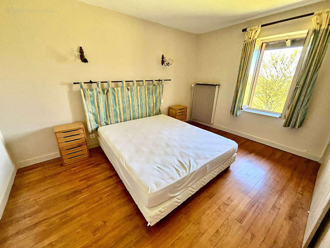 Maison à SAINT-MARTIN-D'ESTREAUX