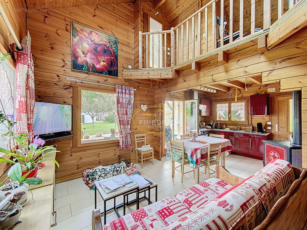 Maison à LEROUVILLE