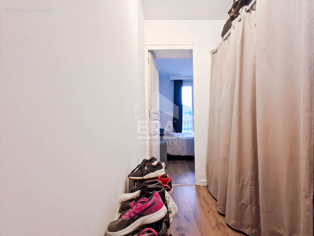 Appartement à MARSEILLE-4E