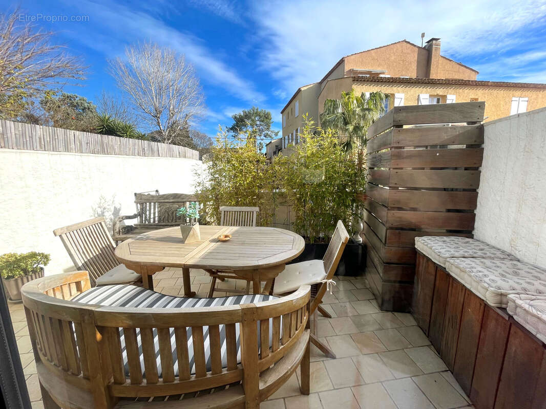 Appartement à GRIMAUD