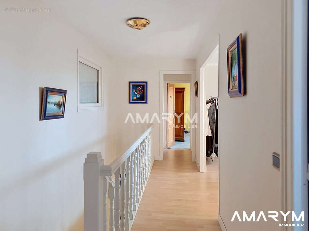 Maison 186 m² à Dargnies  - photo 8