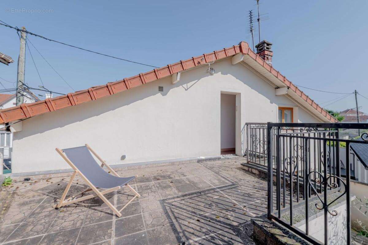 Maison à SAINT-MAUR-DES-FOSSES