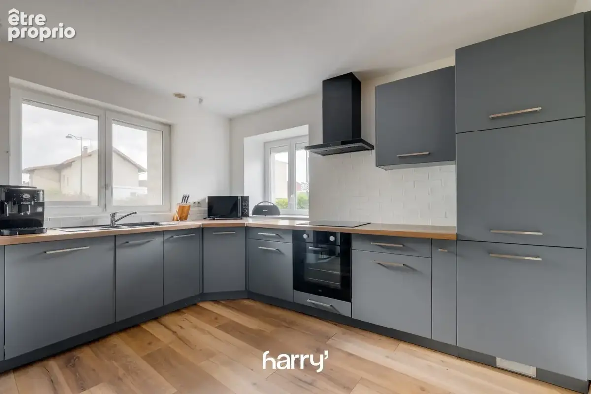 Appartement 5 pièces 77 m² à vendre à Doubs (25300) - photo 2