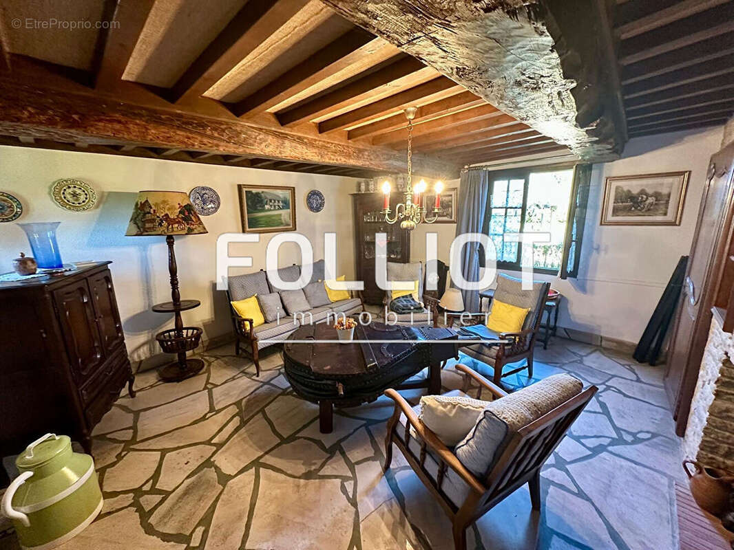 Maison à HOTOT-EN-AUGE