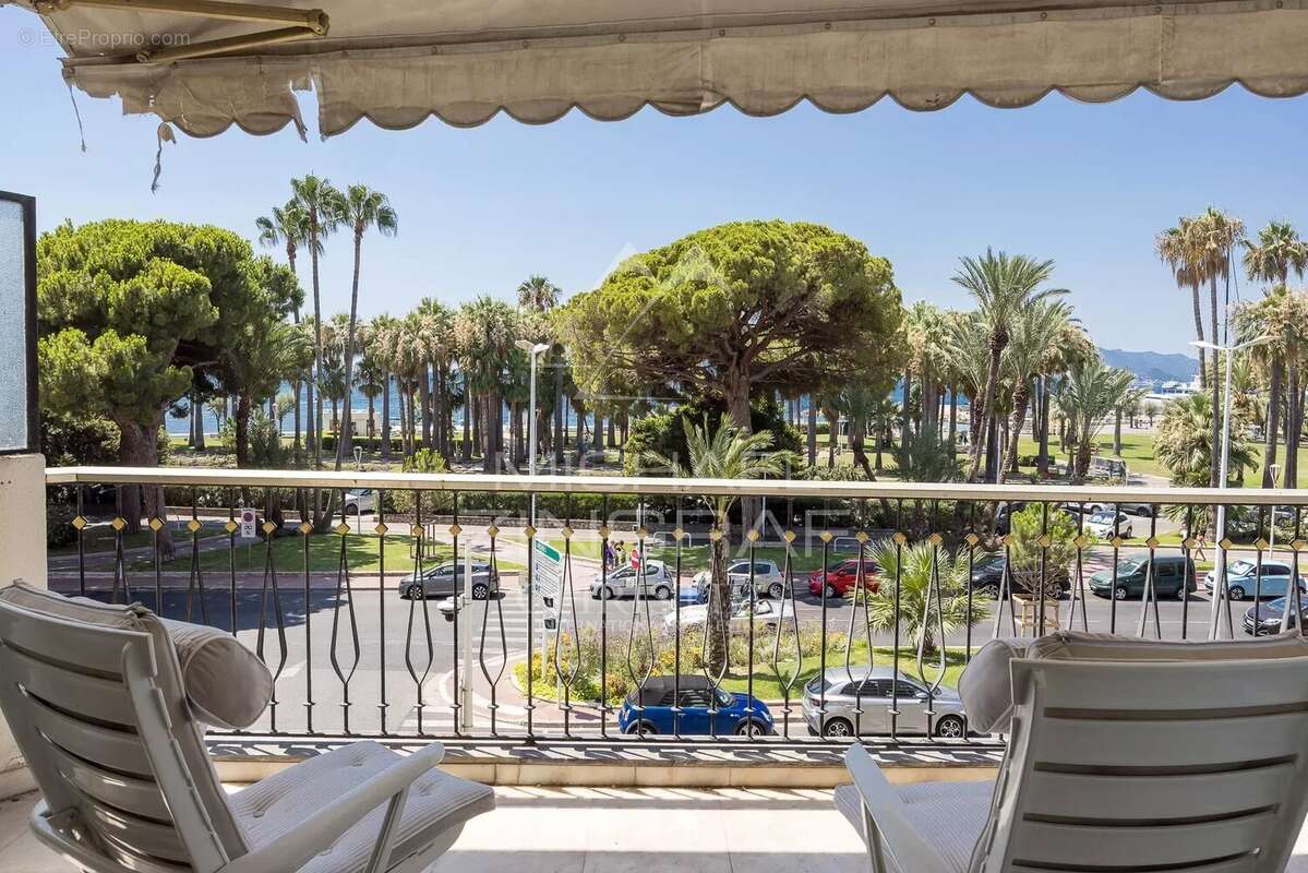 Appartement à CANNES