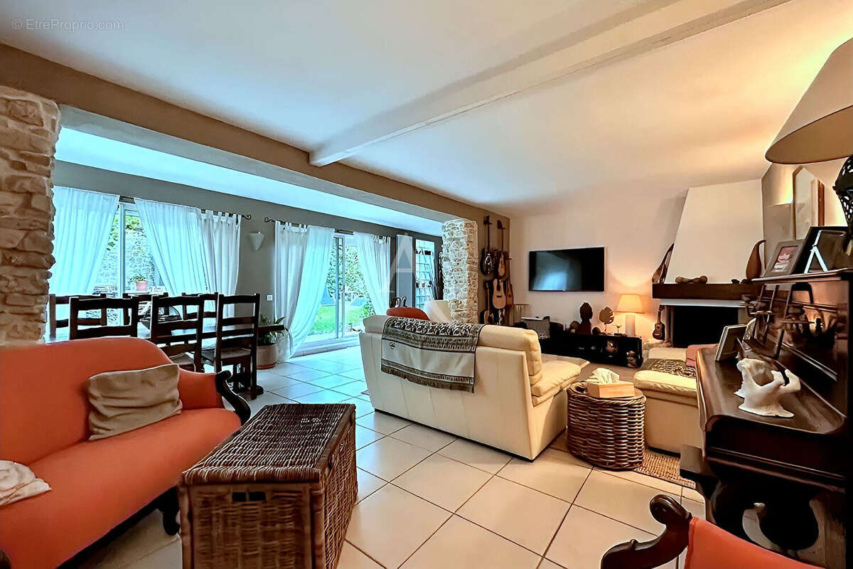 Maison à VITRY-SUR-SEINE