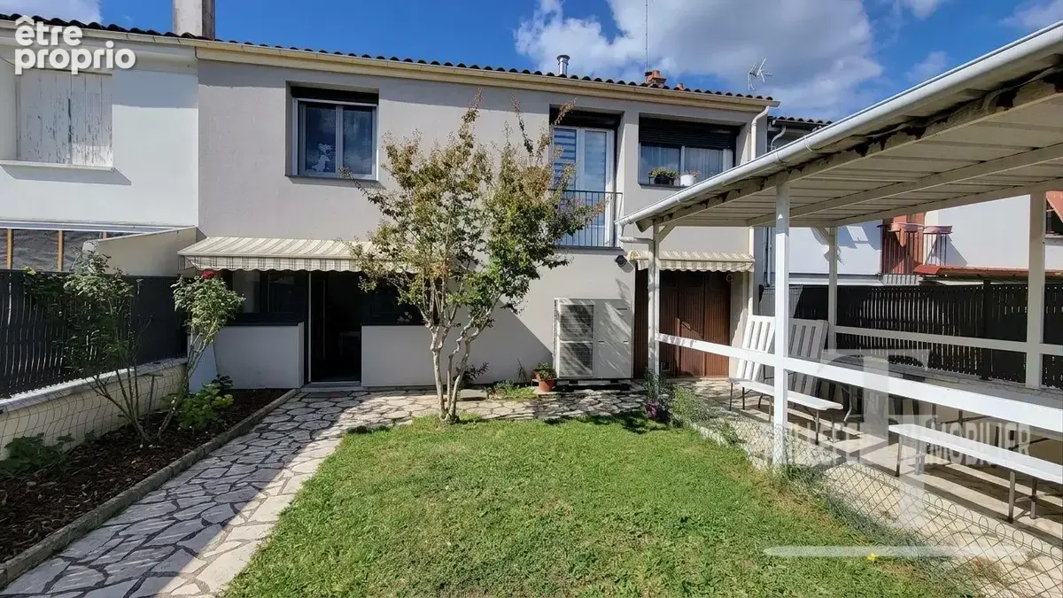 Maison 5 pièces 133 m² à vendre à Saint-Leon-Sur-L'isle (24110) - photo 1