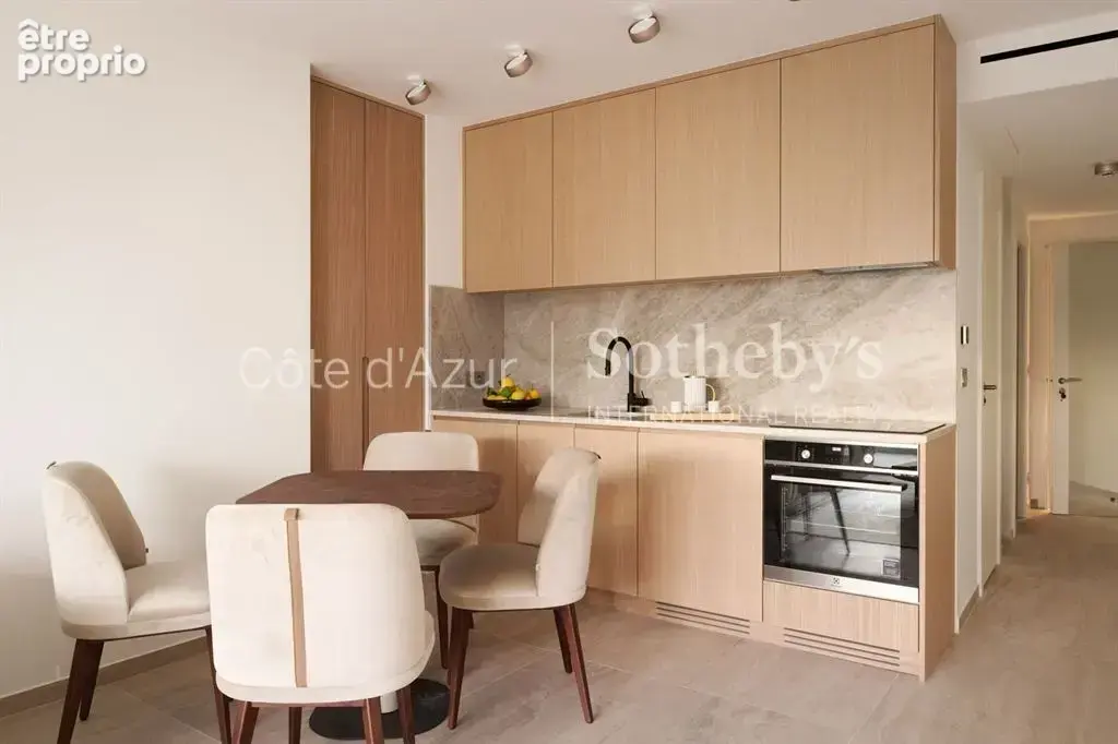 Cannes Croisette Palm Beach, appartement rénové avec terrasse et vue mer - photo 4