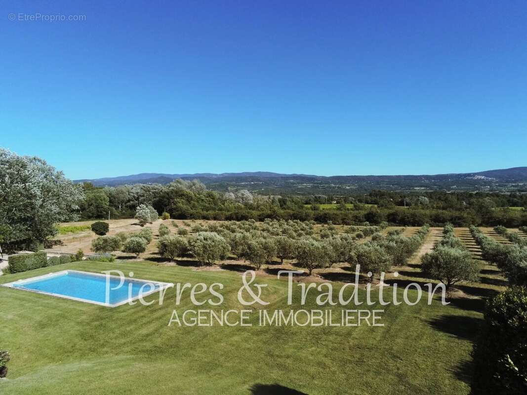 Maison à ROUSSILLON