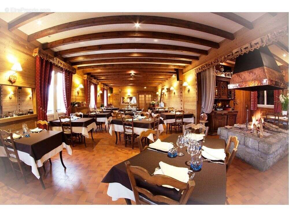 Commerce à BOURG-D'OUEIL