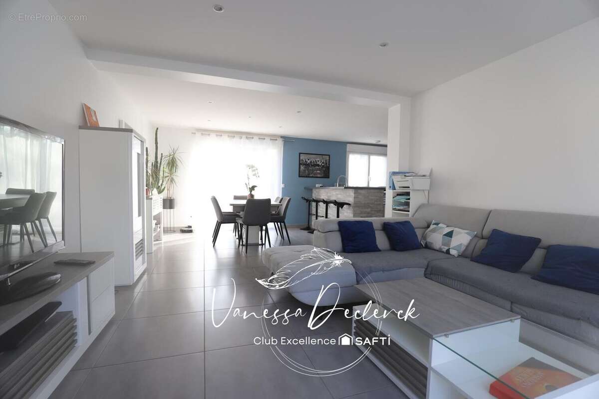 Photo 3 - Maison à LE VAL-SAINT-GERMAIN