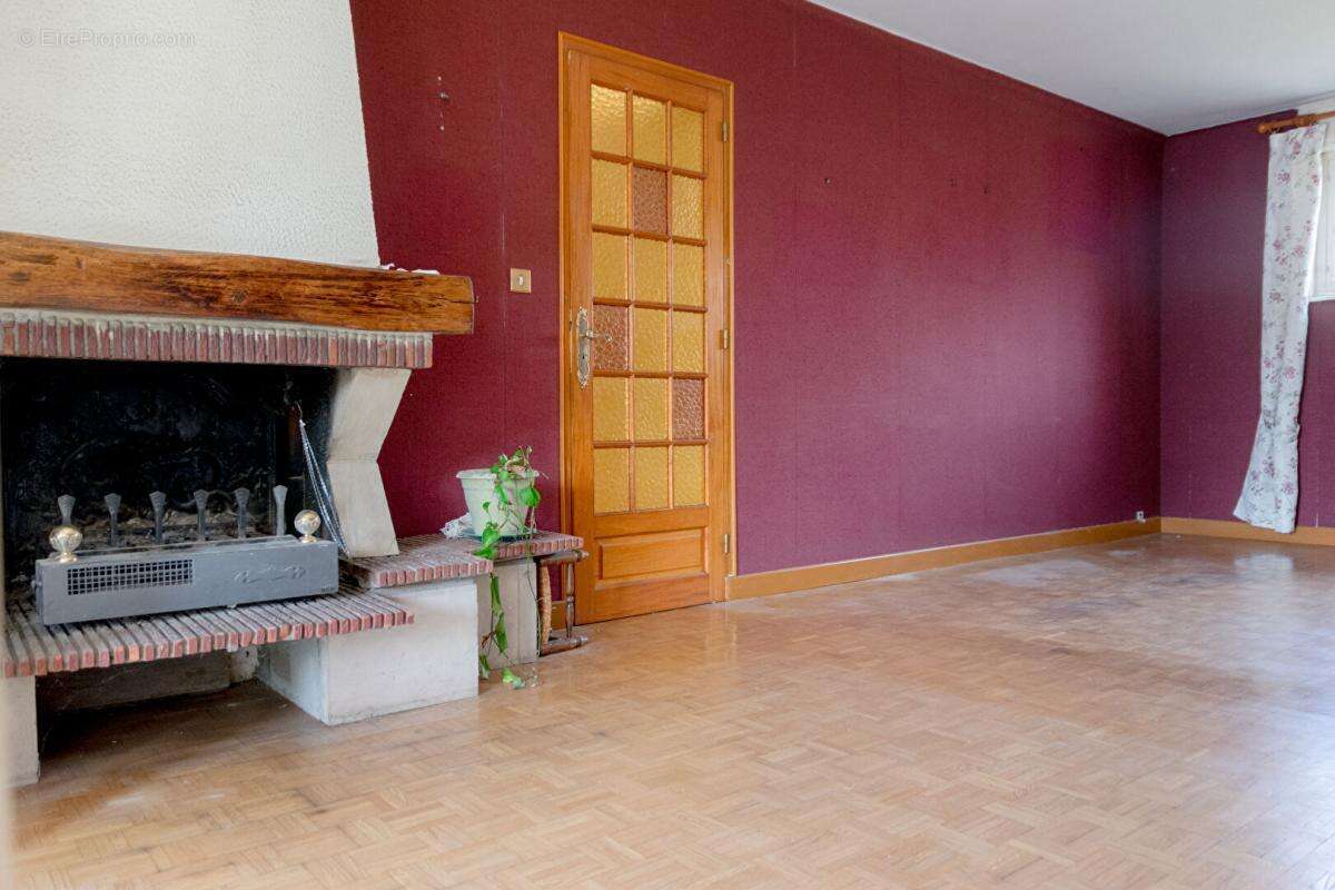 Agréable maison avec beau potentiel - photo 5