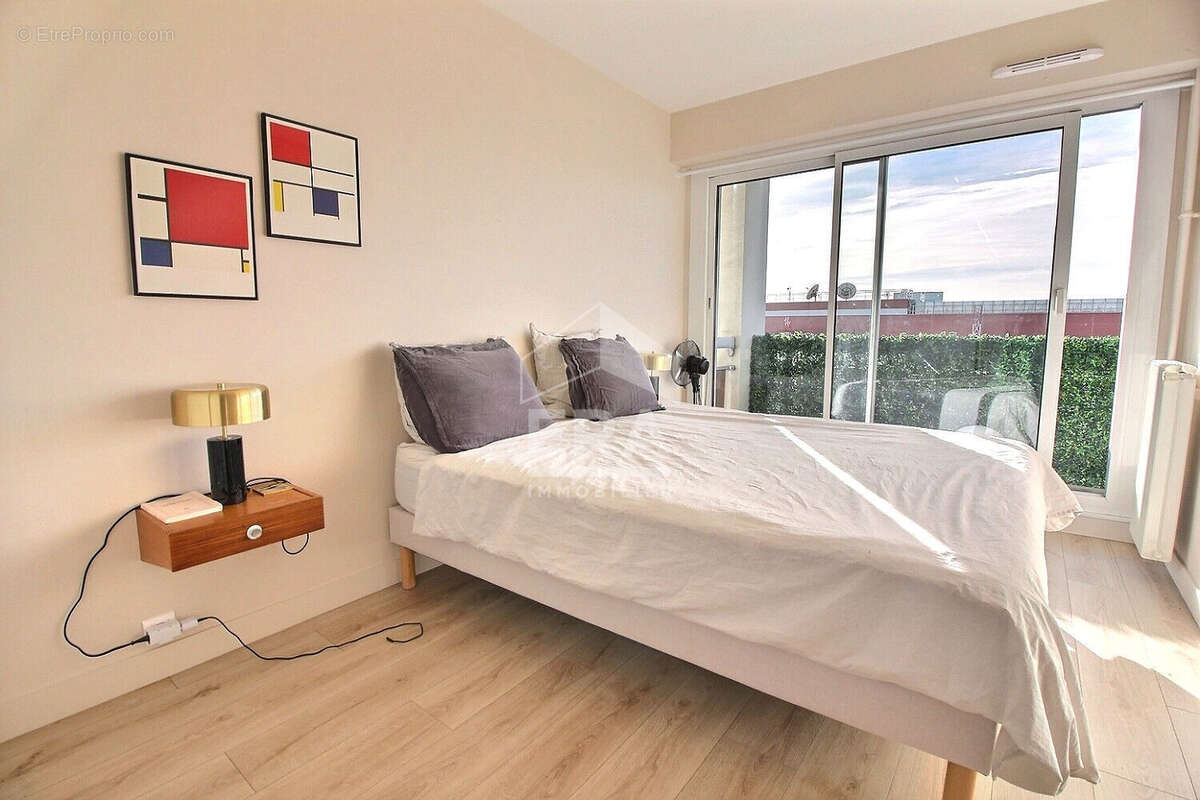 Appartement à CLICHY