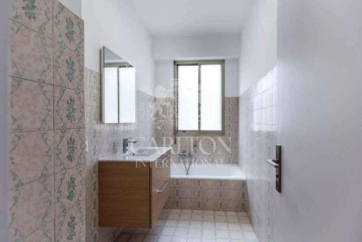 Appartement à BEAULIEU-SUR-MER