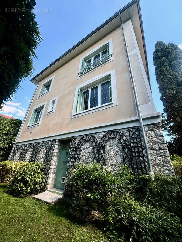 Maison à SAINT-GRATIEN