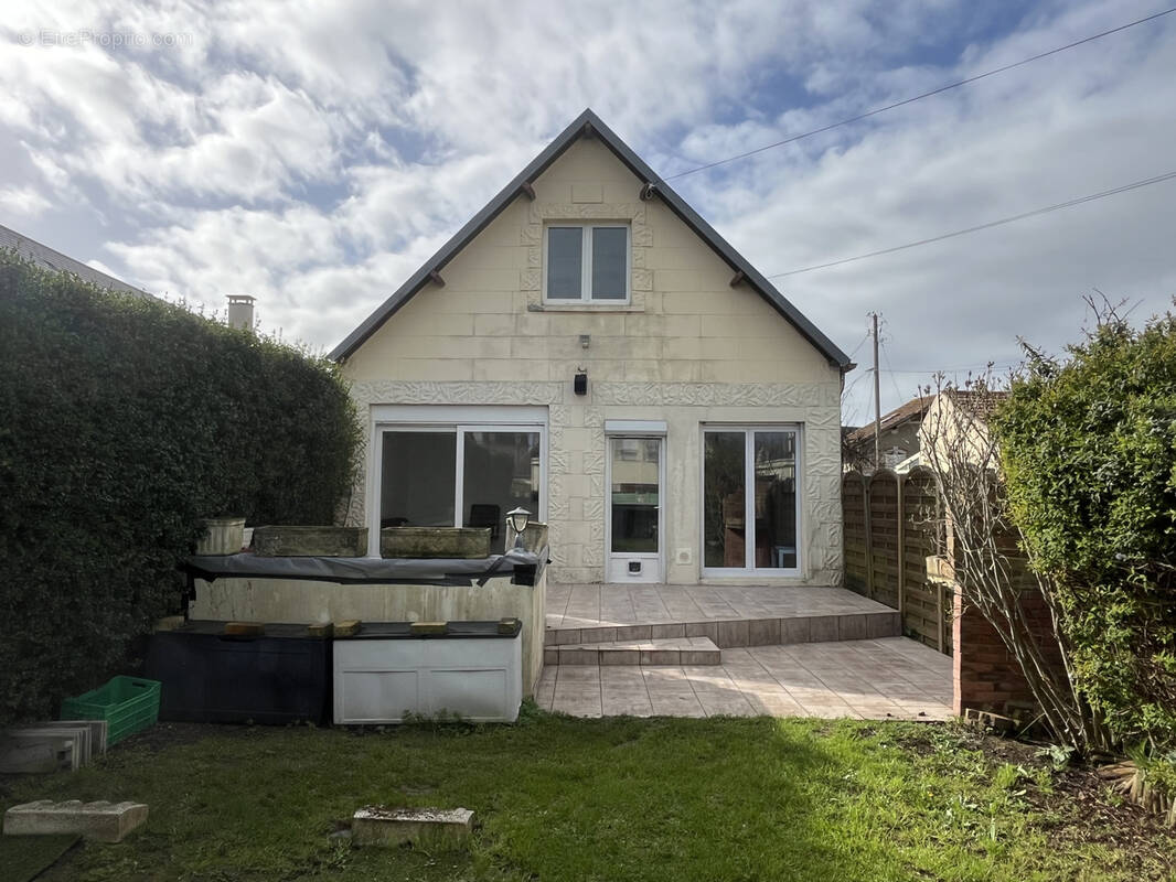 Maison à ASNELLES