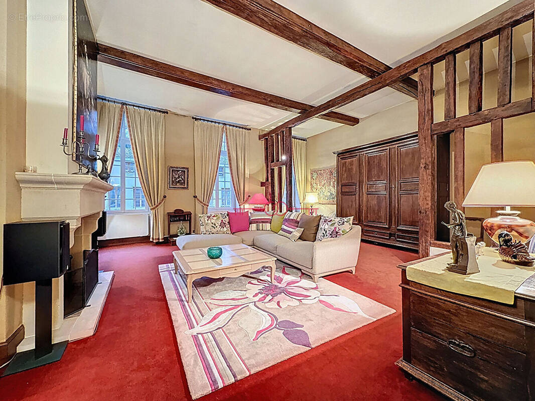 Maison à SAINTE-MENEHOULD