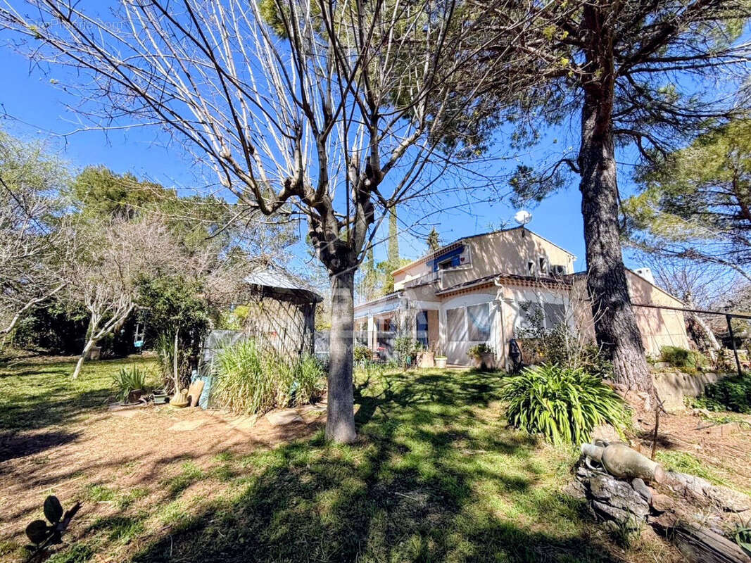 Maison à SAINT-MAXIMIN-LA-SAINTE-BAUME