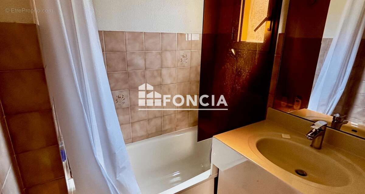 Appartement à SIX-FOURS-LES-PLAGES