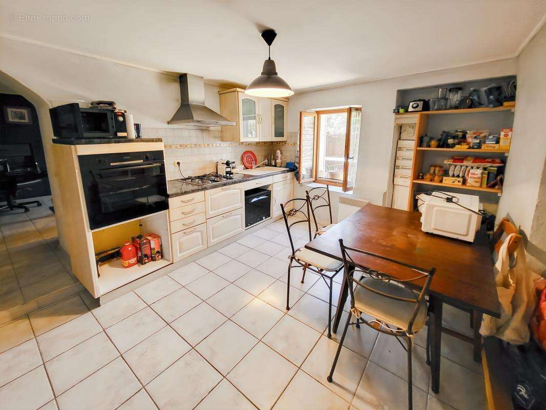 Appartement à LAMBESC