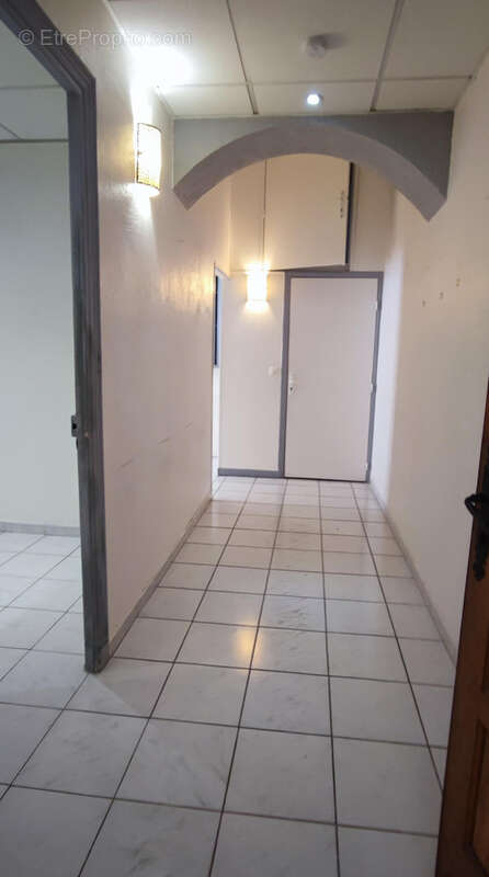 CANNES centre RDC appartement 48 m2 avec cave - photo 5