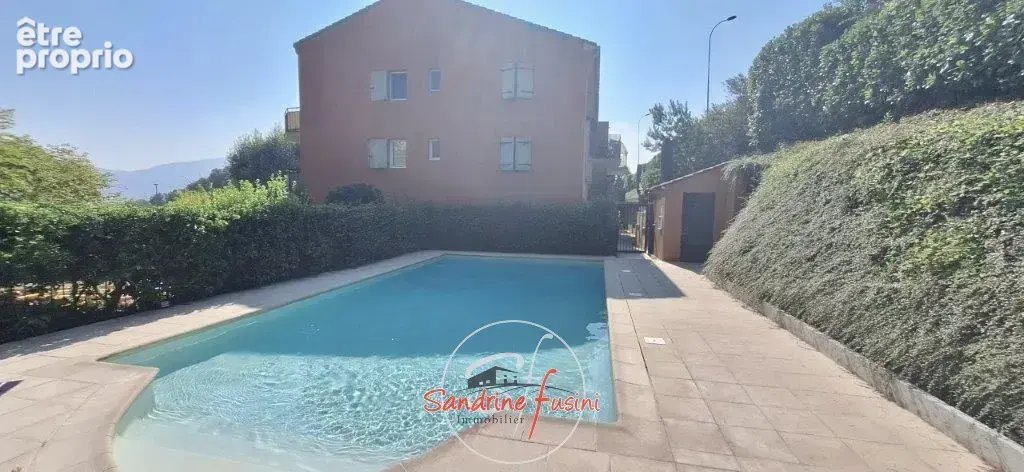 Appartement à GATTIERES