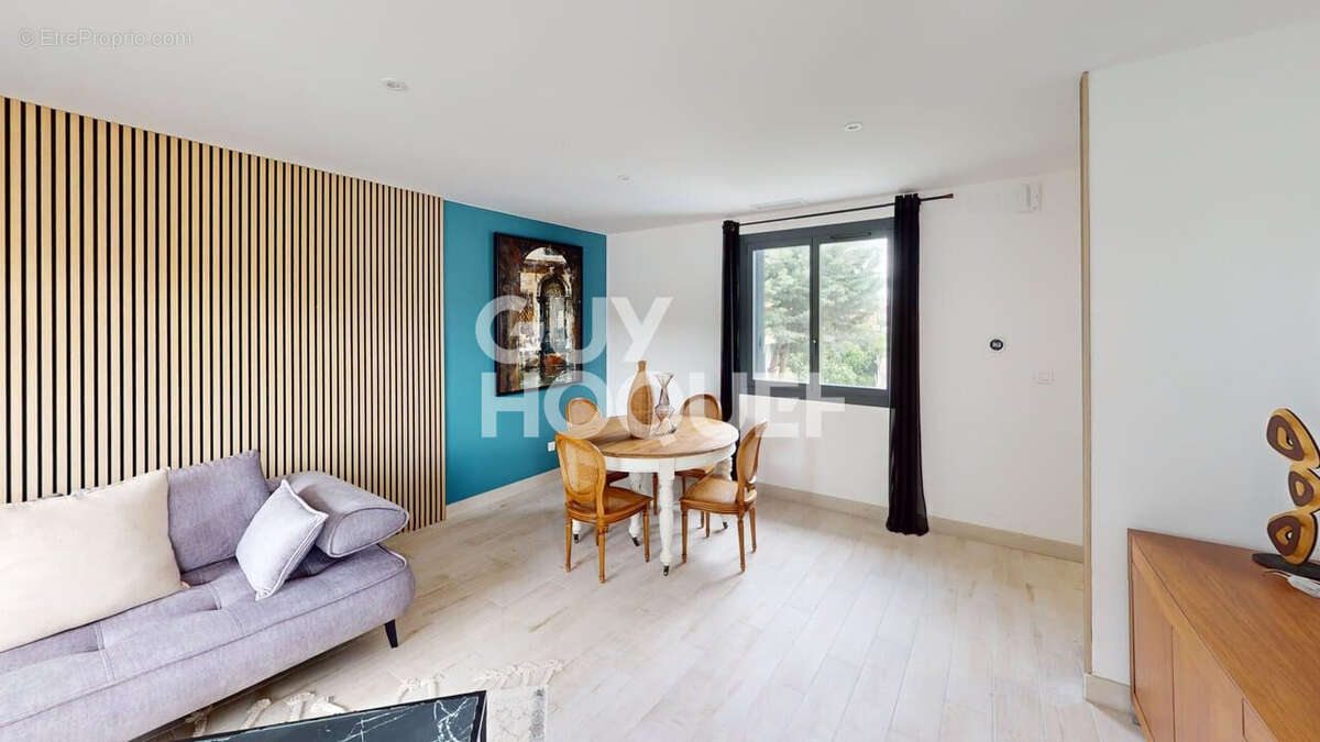 Maison à SAINT-CYPRIEN